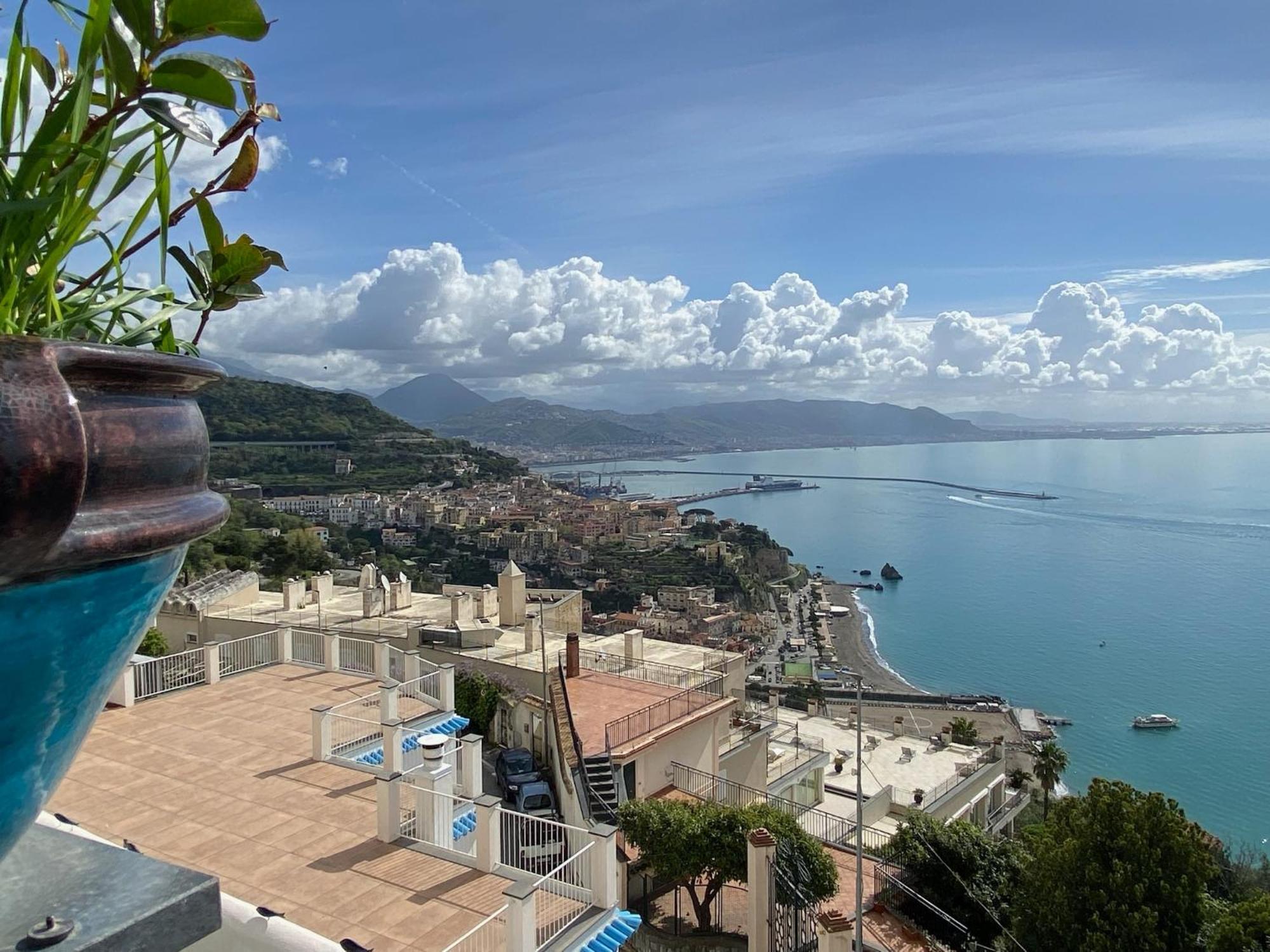 Casa Vacanza: The Wind Rose Vietri Ngoại thất bức ảnh